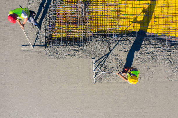 Best Concrete Walkway Installation  in Fontana, CA